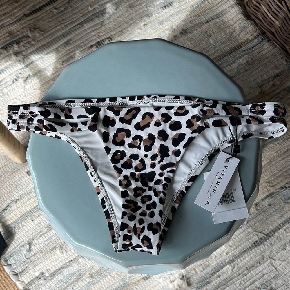 NWT Vitamin A Swim Bikini Bottom. Sz S/6